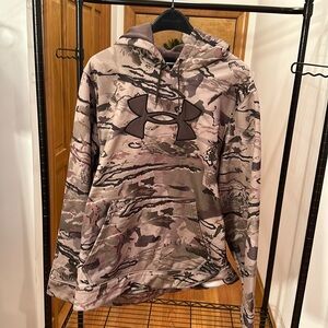 Under Armour Ridge Reaper sweatshirt.